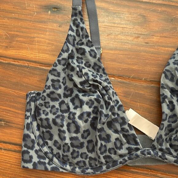 Victoria’s Secret underwire lightly lined stretch leopard print bra sz 32DD - Picture 2 of 5